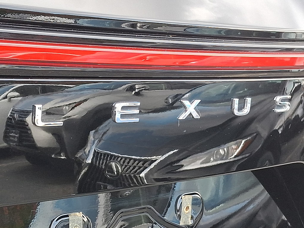 Thumbnail: 2024 Lexus ES - 7