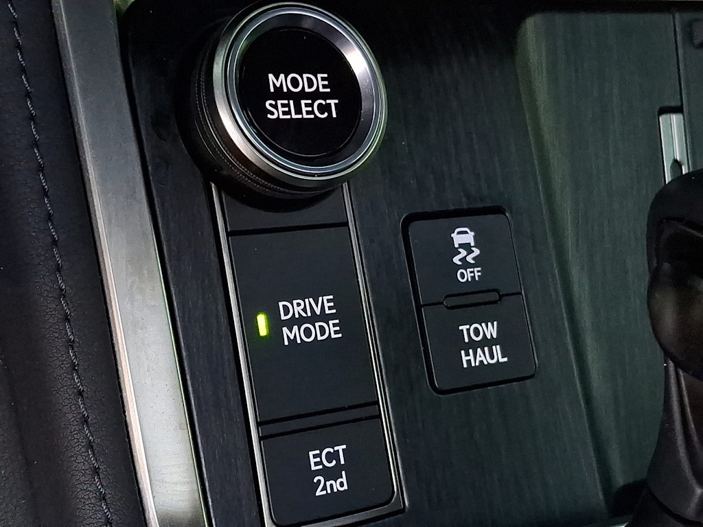 Thumbnail: 2025 Lexus ES - 23