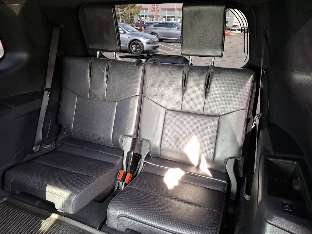 Thumbnail: 2024 Lexus ES - 16