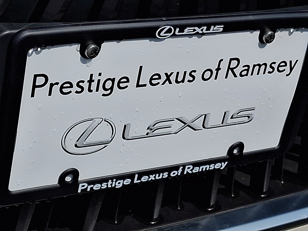 Thumbnail: 2025 Lexus ES - 29