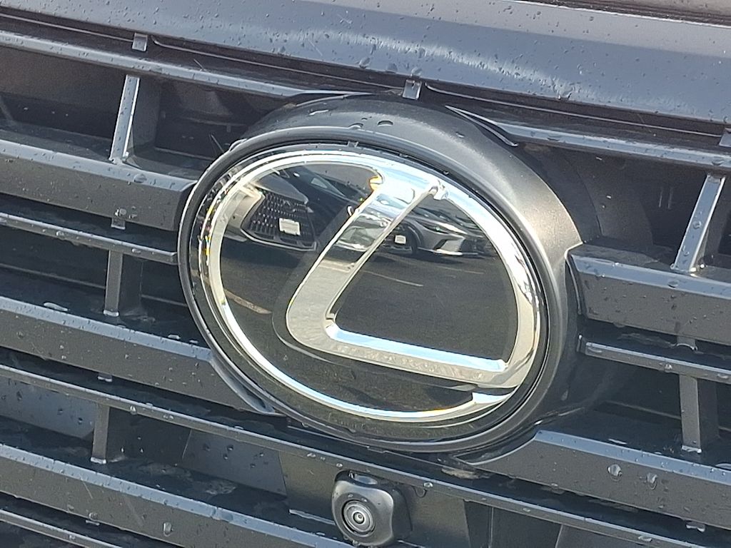 Thumbnail: 2025 Lexus ES - 6