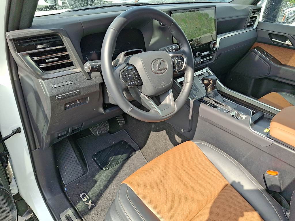 Thumbnail: 2025 Lexus ES - 2