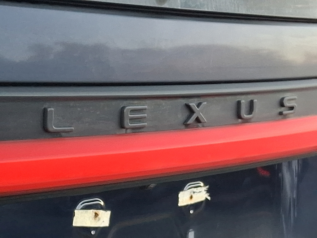 Thumbnail: 2025 Lexus ES - 30