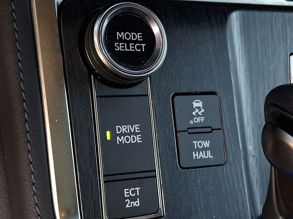 Thumbnail: 2024 Lexus ES - 23