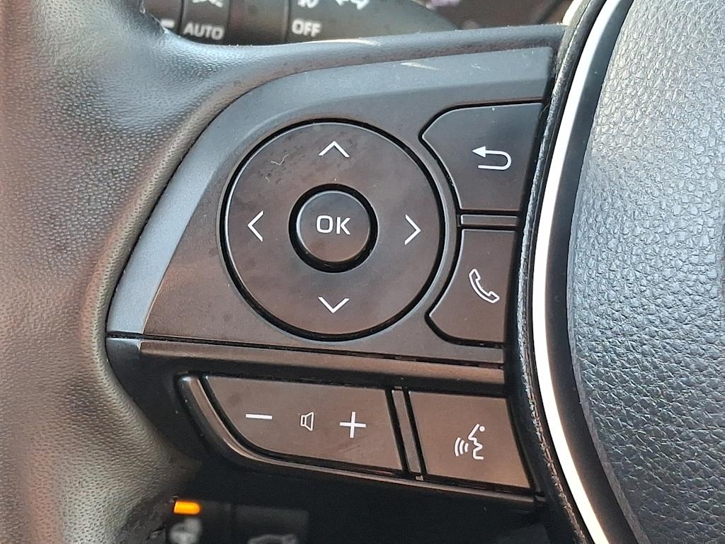 Thumbnail: 2022 Toyota RAV4 - 20