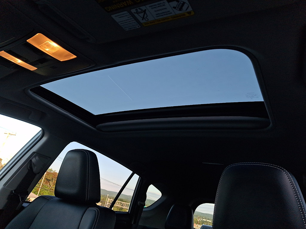 Thumbnail: 2016 Toyota RAV4 - 19