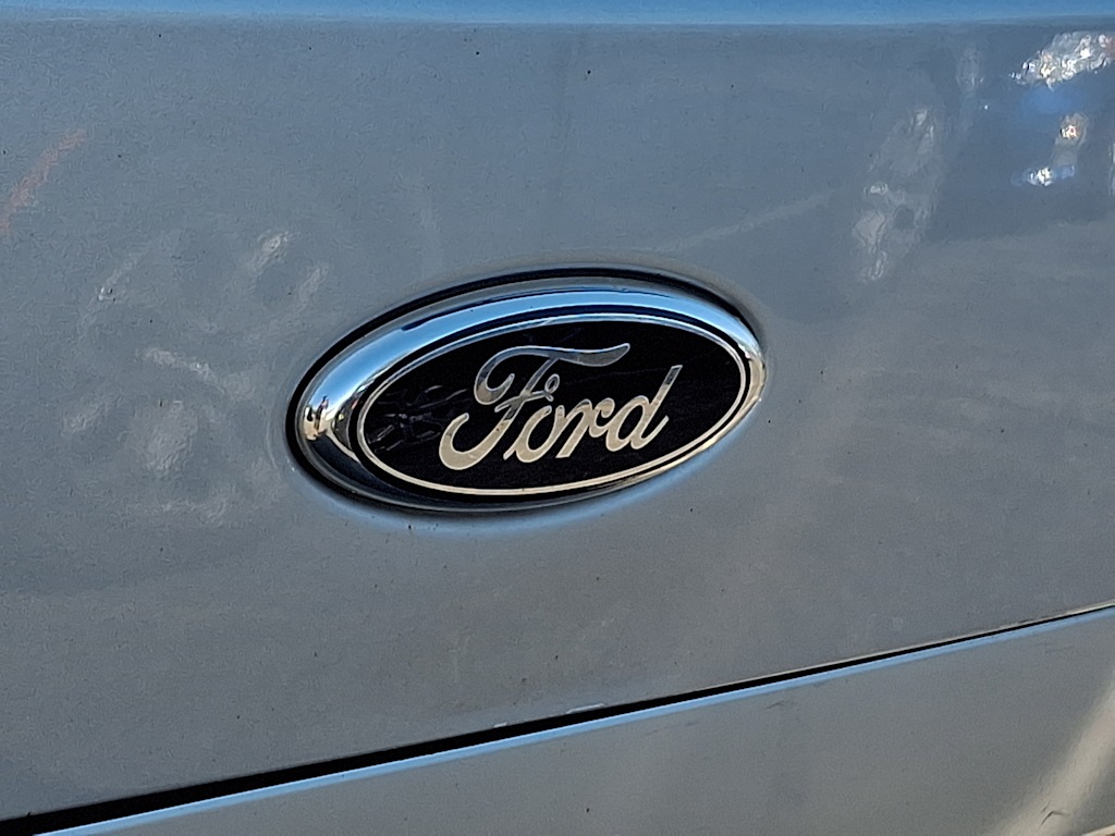 Thumbnail: 2015 Ford Transit Series - 30