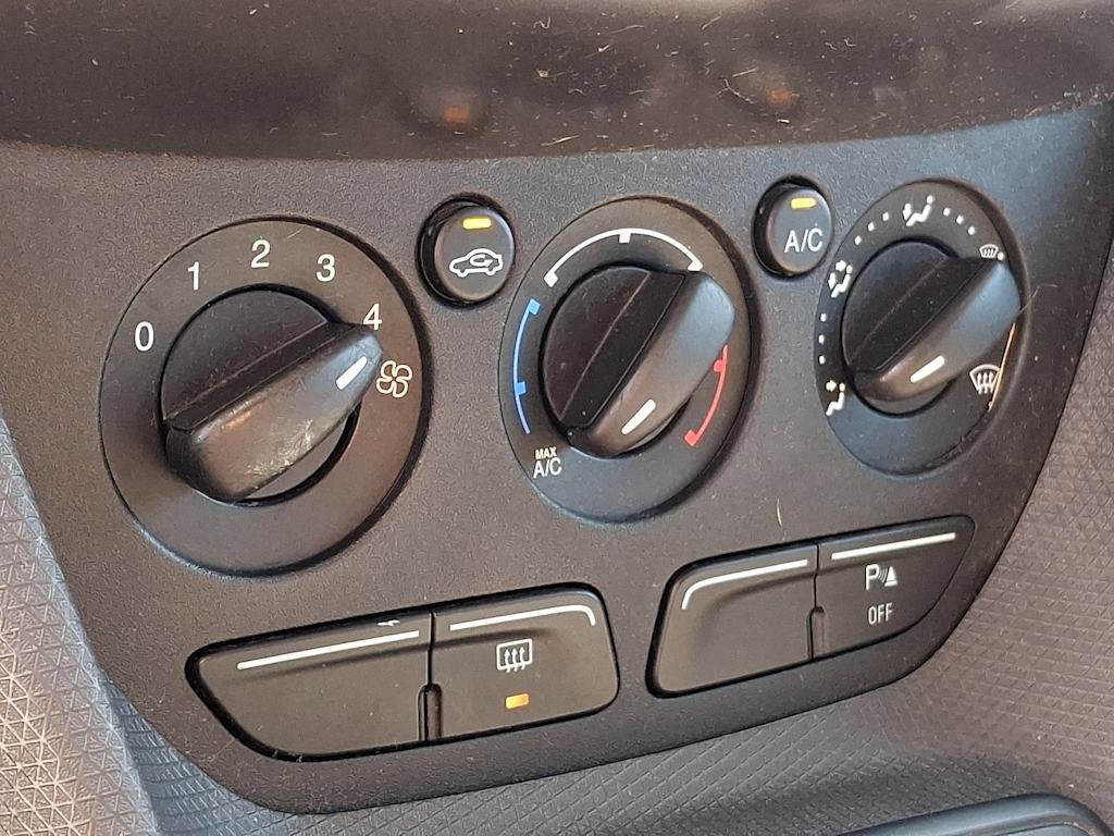 Thumbnail: 2015 Ford Transit Series - 18
