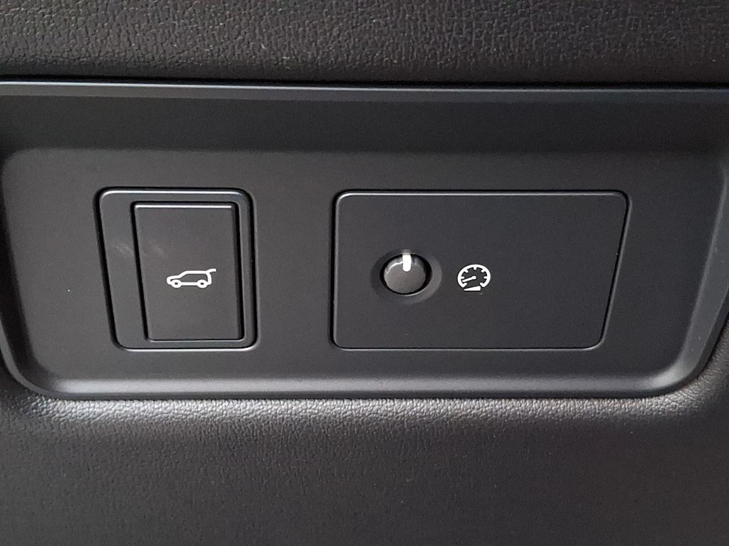 Thumbnail: 2021 Land Rover Range Rover - 24
