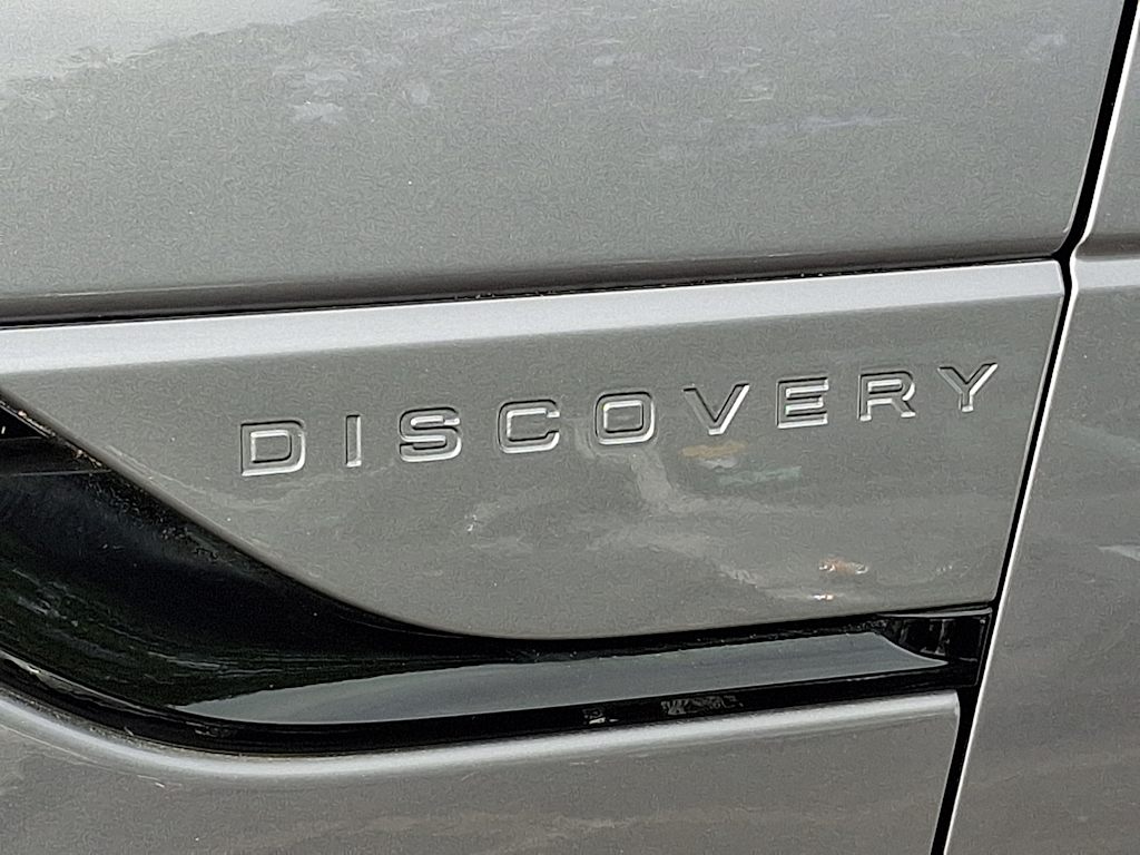 Thumbnail: 2023 Land Rover Discovery - 29