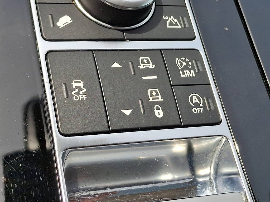 2018 Land Rover Discovery HSE Luxury 24