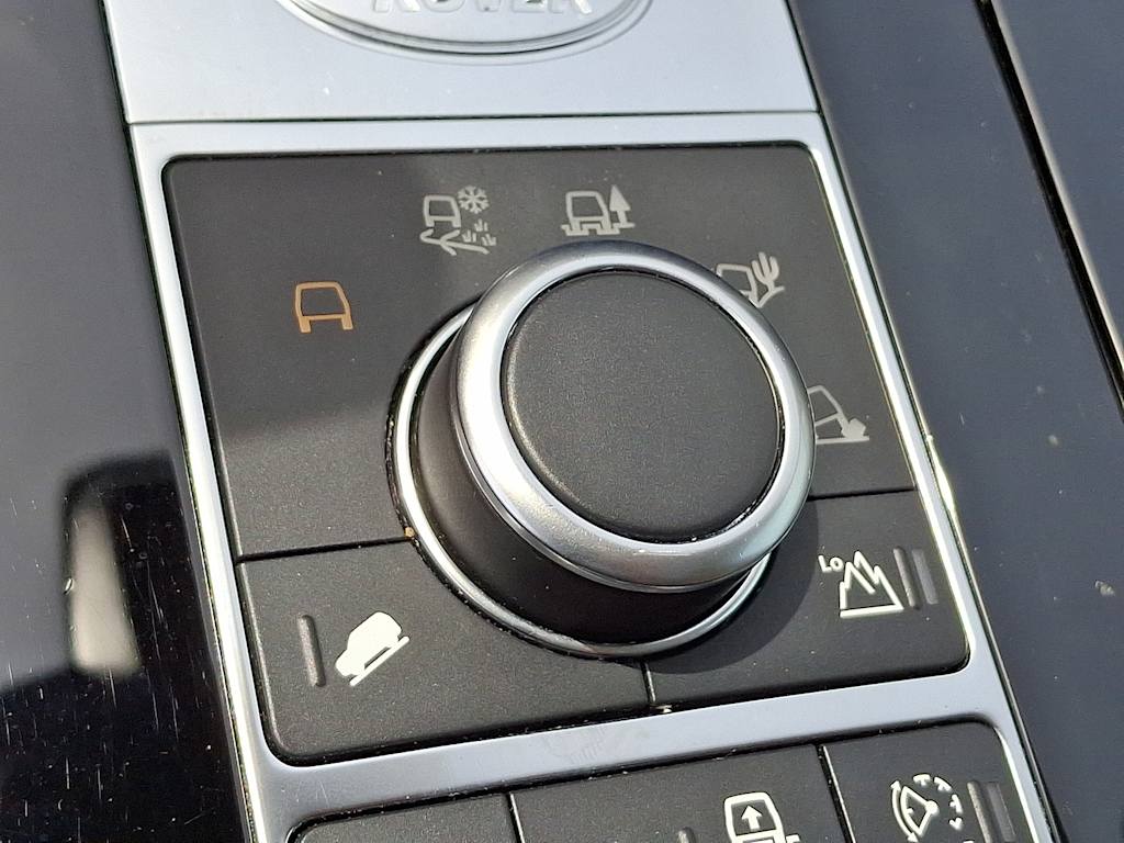 2018 Land Rover Discovery HSE Luxury 23