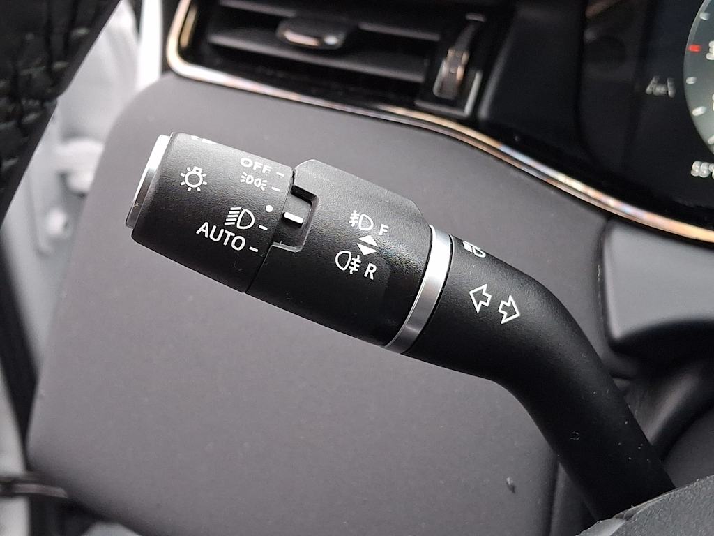 Thumbnail: 2024 Land Rover Range Rover Evoque - 4