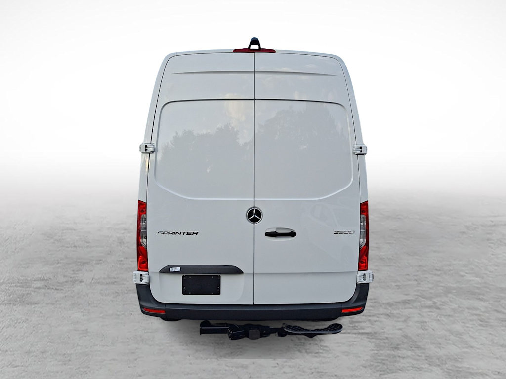 Thumbnail: 2025 Mercedes-Benz Sprinter - 15