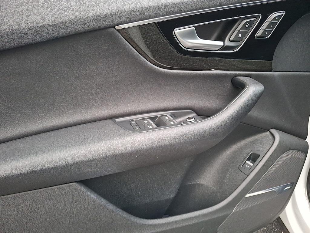 Thumbnail: 2019 Audi Q7 - 16