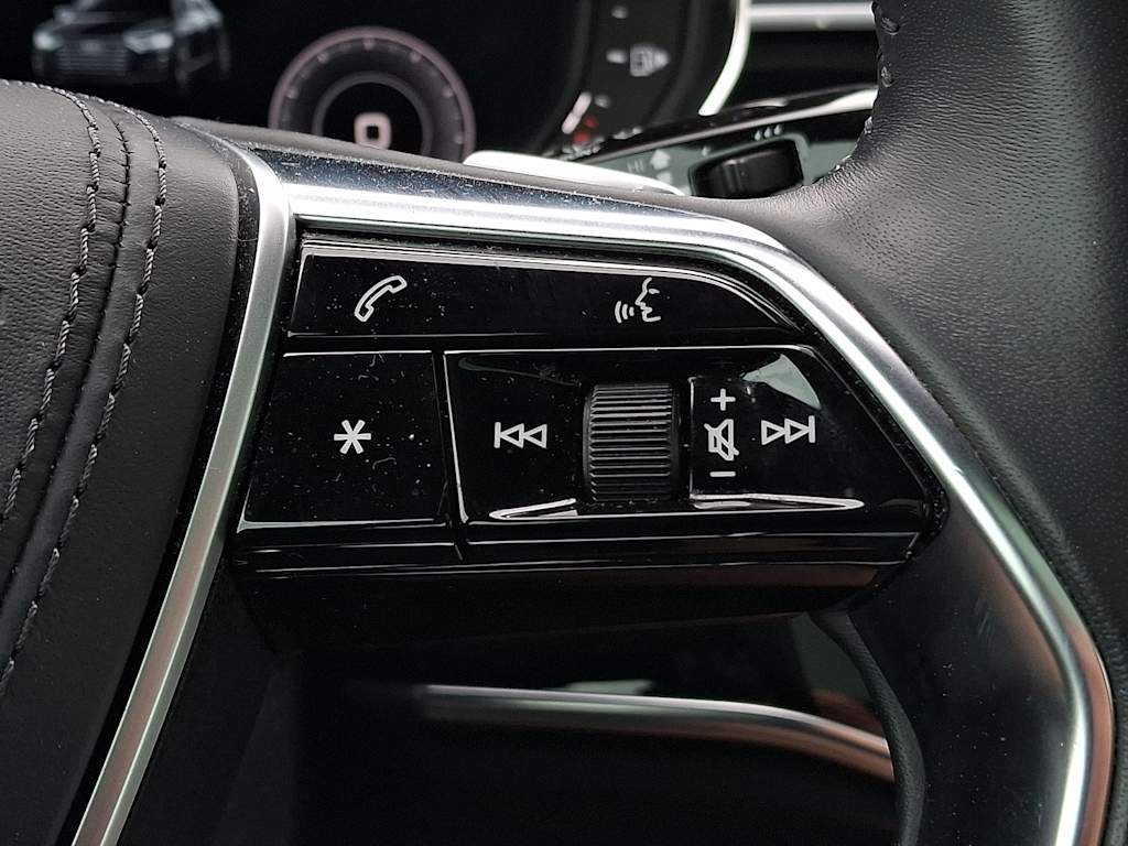 Thumbnail: 2019 Audi A8 - 22