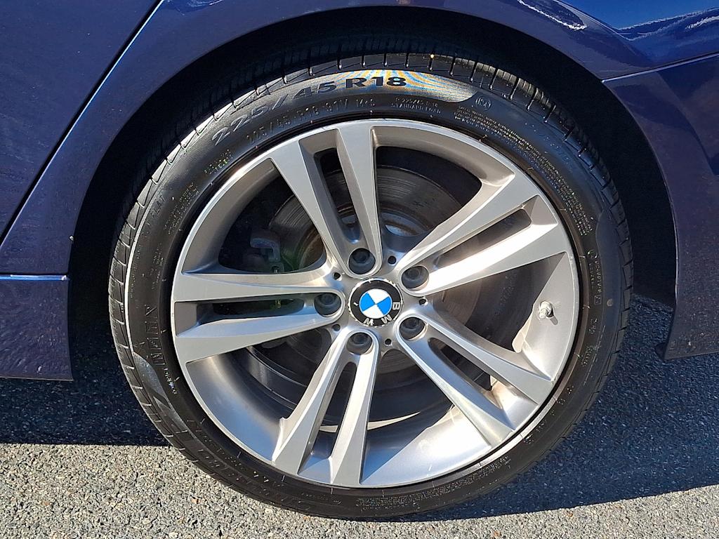 Thumbnail: 2017 BMW 3 Series - 7