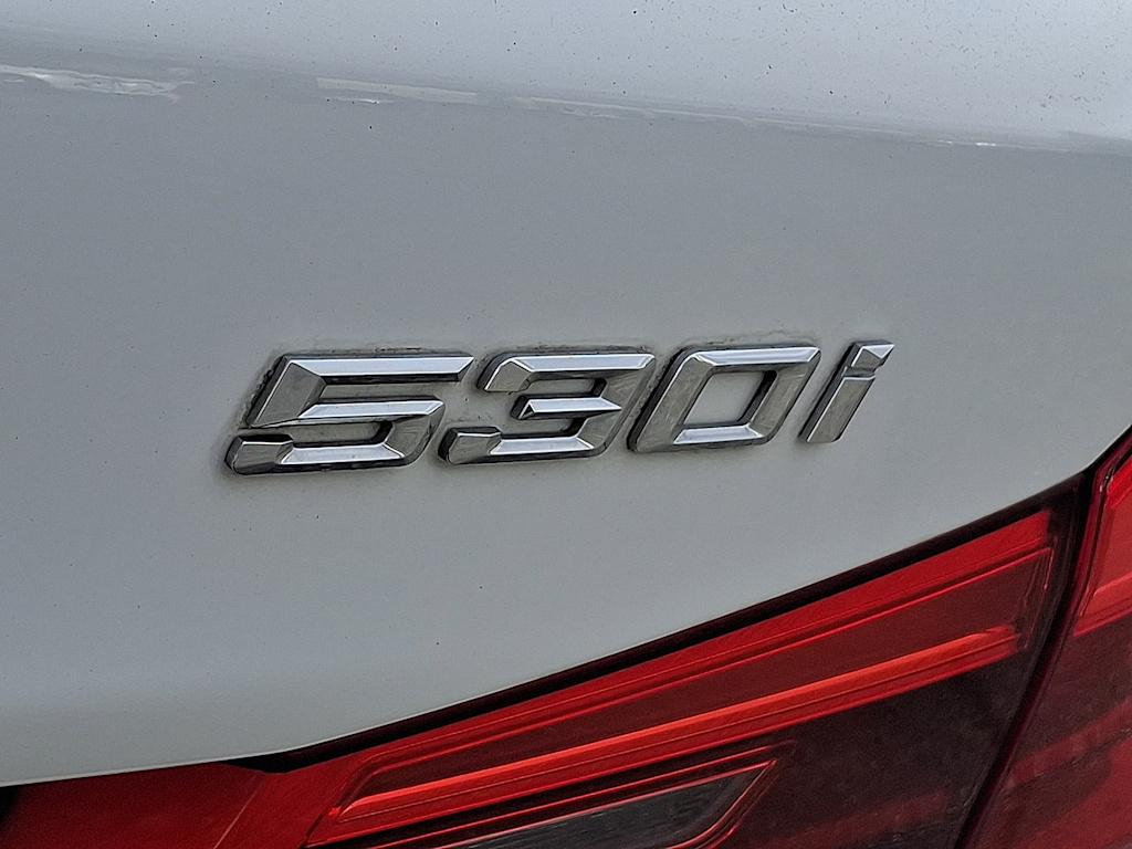 Thumbnail: 2018 BMW 5 Series - 5