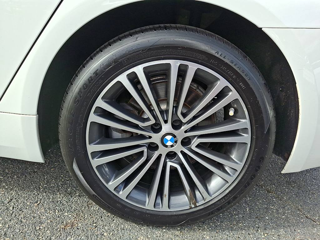 Thumbnail: 2018 BMW 5 Series - 6