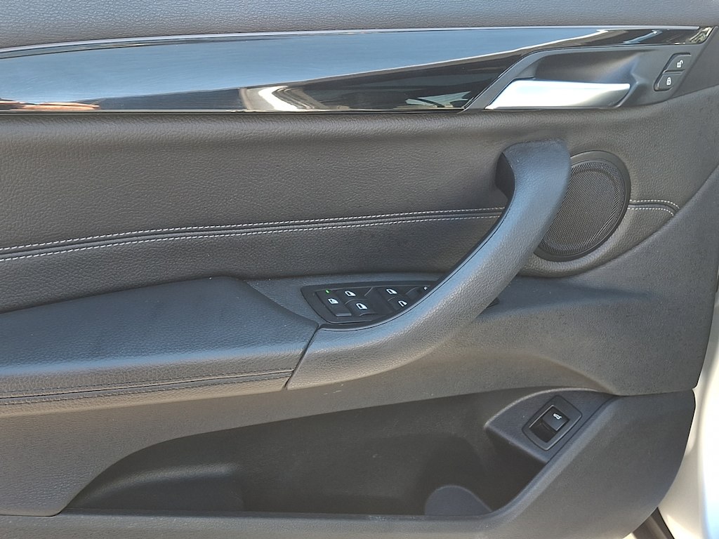 Thumbnail: 2019 BMW X1 - 17