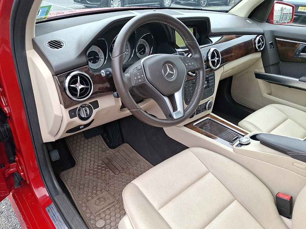 Thumbnail: 2014 Mercedes-Benz GLK - 2