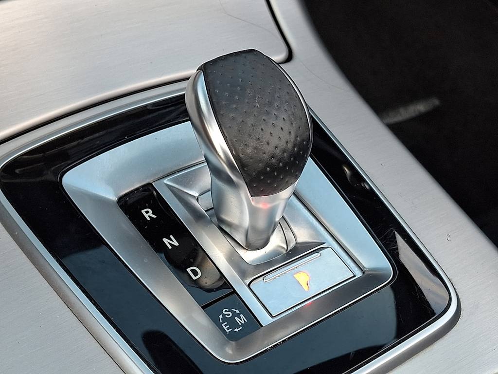 Thumbnail: 2016 Mercedes-Benz SLK - 8