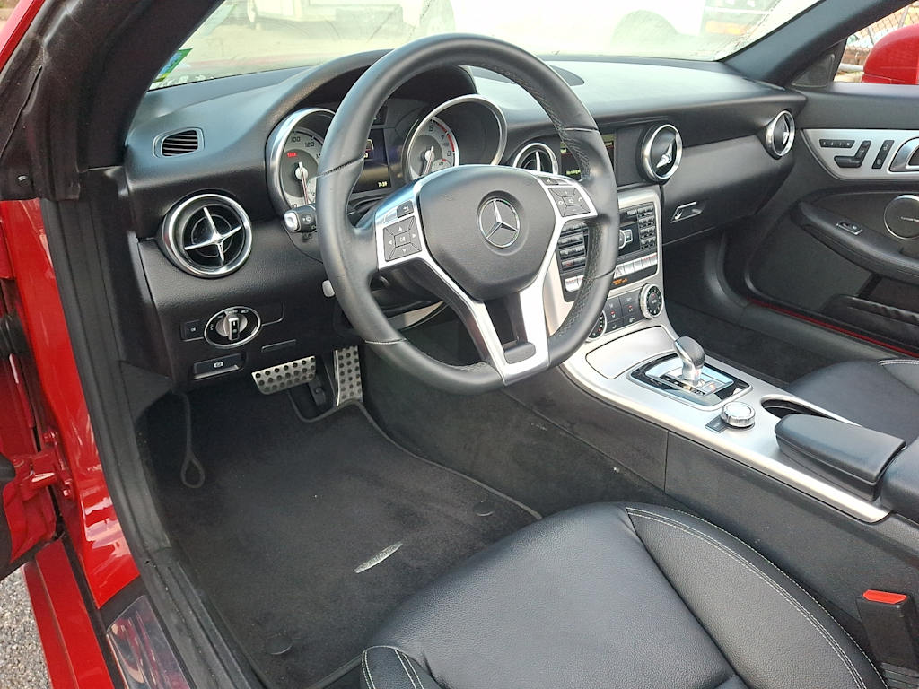 Thumbnail: 2016 Mercedes-Benz SLK - 2