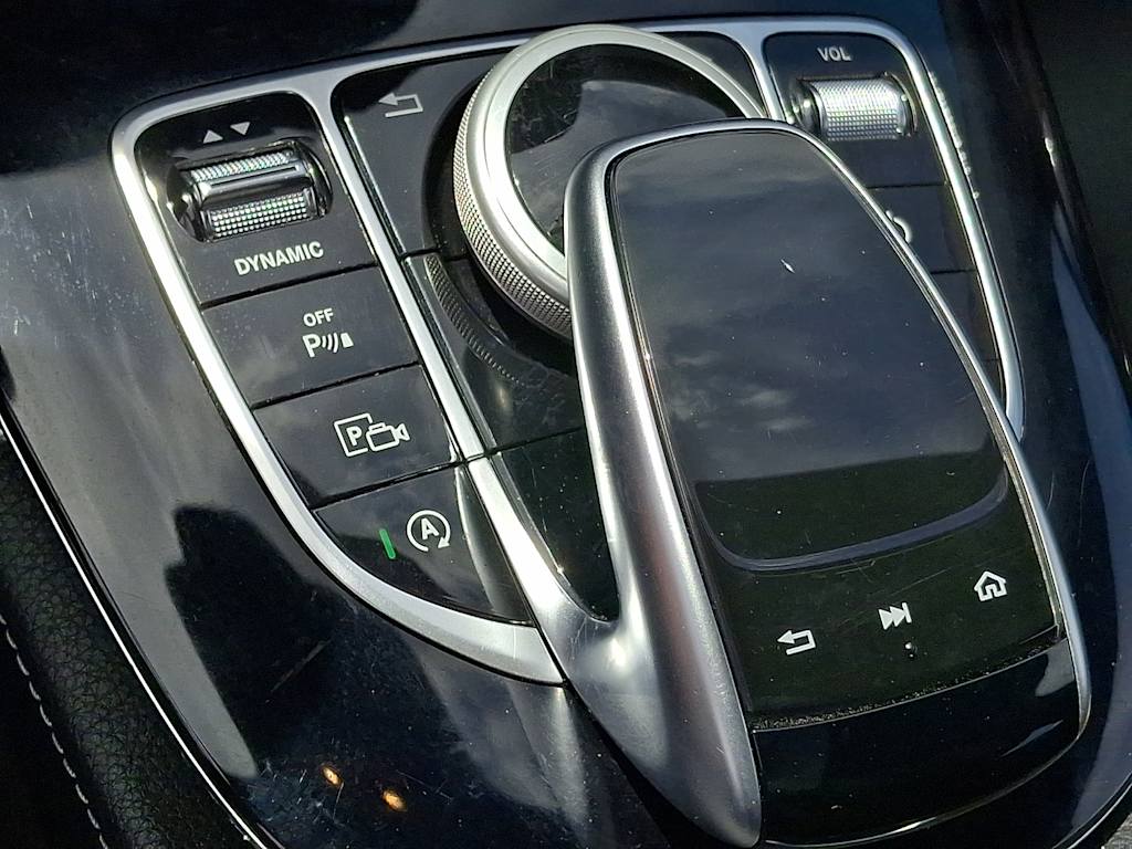 Thumbnail: 2018 Mercedes-Benz E-Class - 10