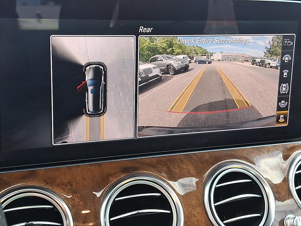 Thumbnail: 2018 Mercedes-Benz E-Class - 9