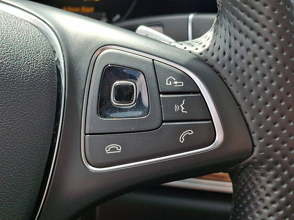 Thumbnail: 2018 Mercedes-Benz E-Class - 22