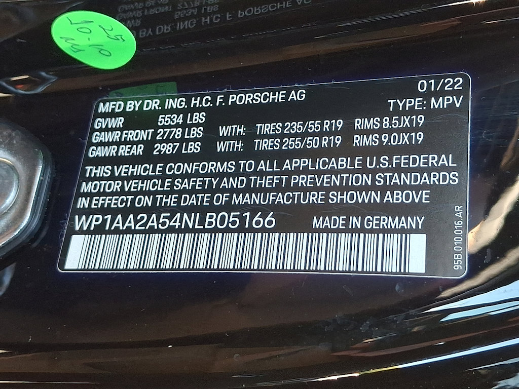 Thumbnail: 2022 Porsche Macan - 28