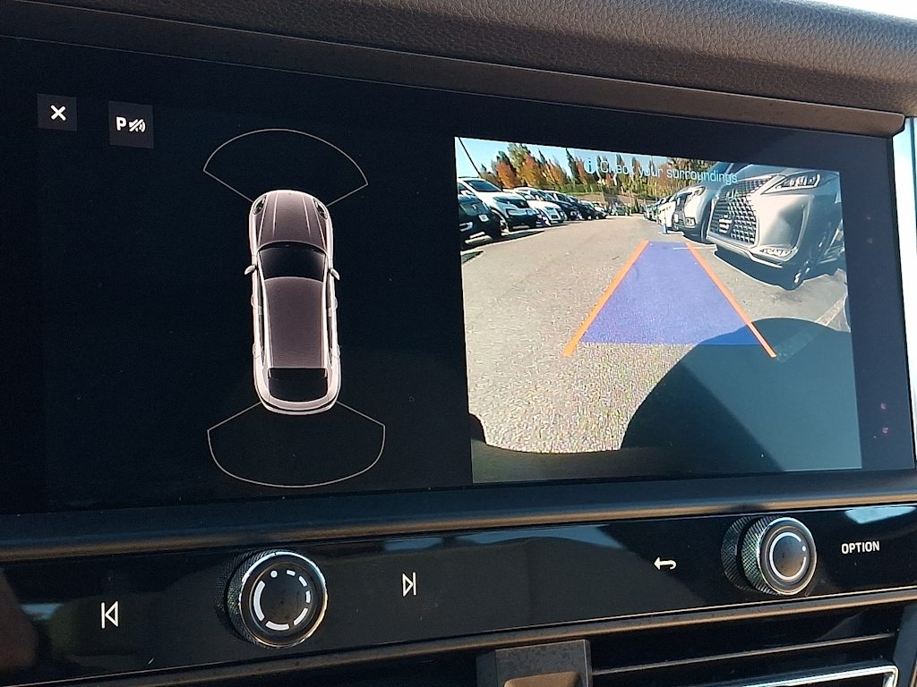 Thumbnail: 2022 Porsche Macan - 20