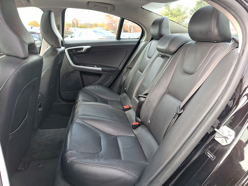 Thumbnail: 2015 Volvo S60 - 8