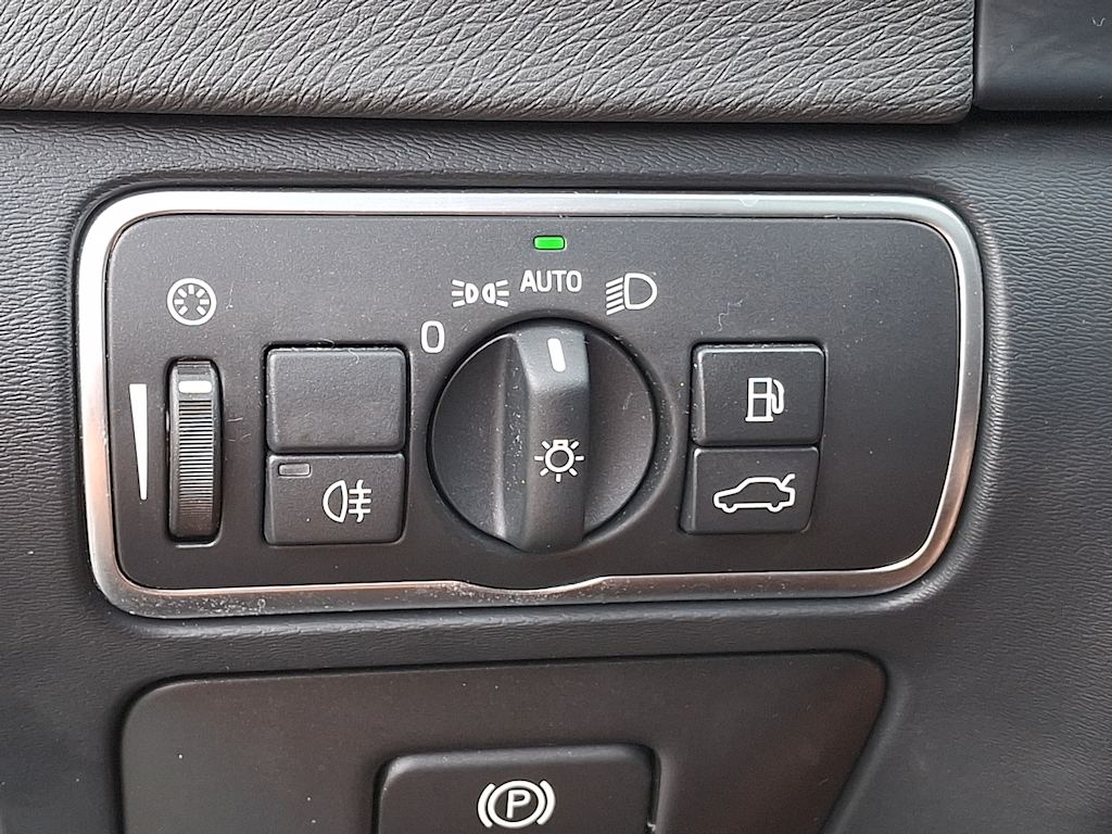 Thumbnail: 2015 Volvo S60 - 26