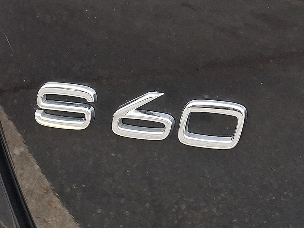 Thumbnail: 2015 Volvo S60 - 28