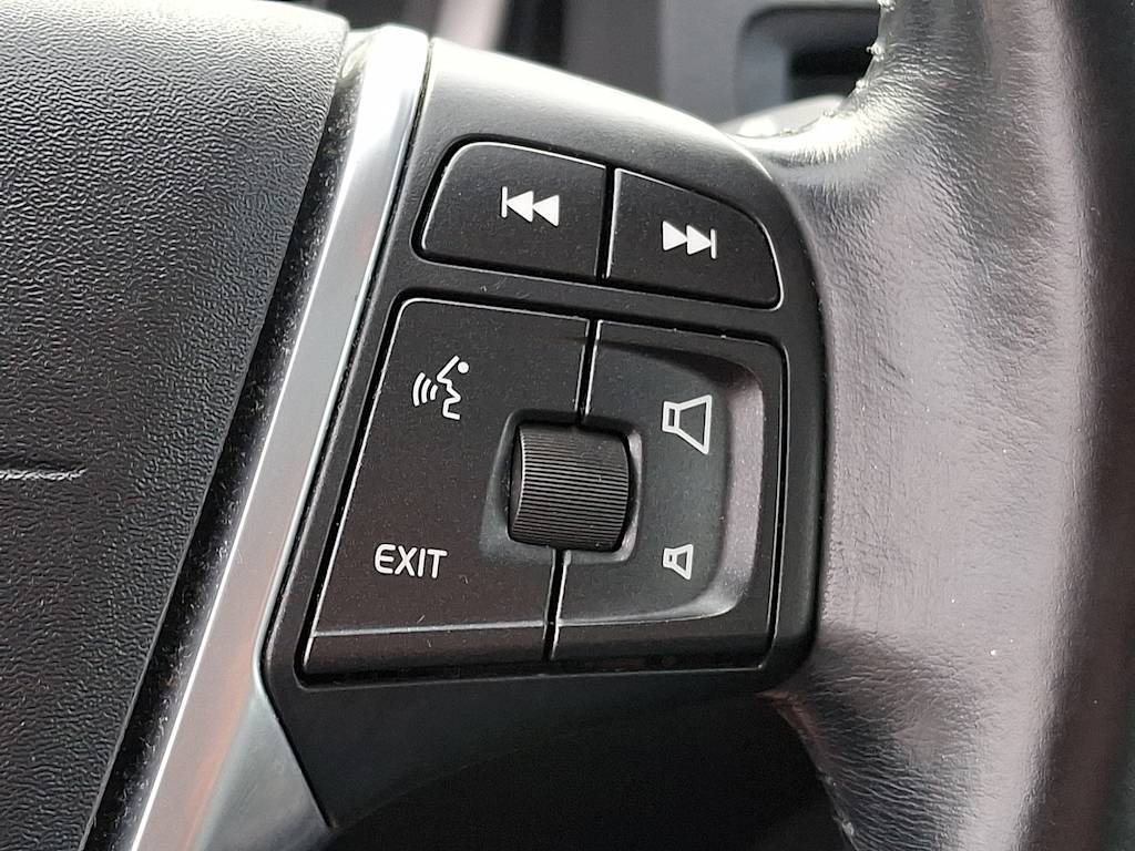 Thumbnail: 2015 Volvo S60 - 23