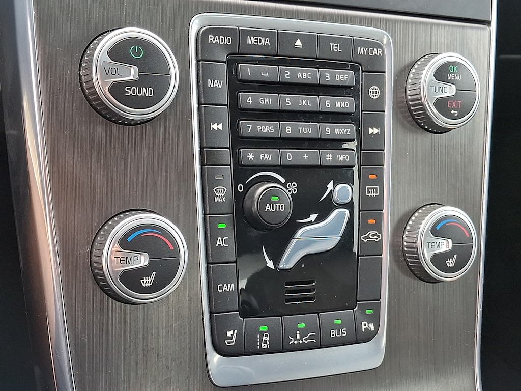 Thumbnail: 2015 Volvo S60 - 20