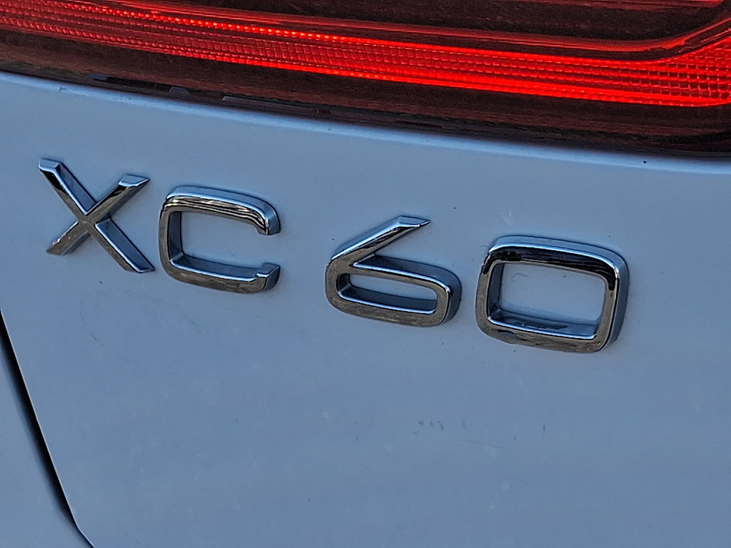 Thumbnail: 2020 Volvo XC60 - 29