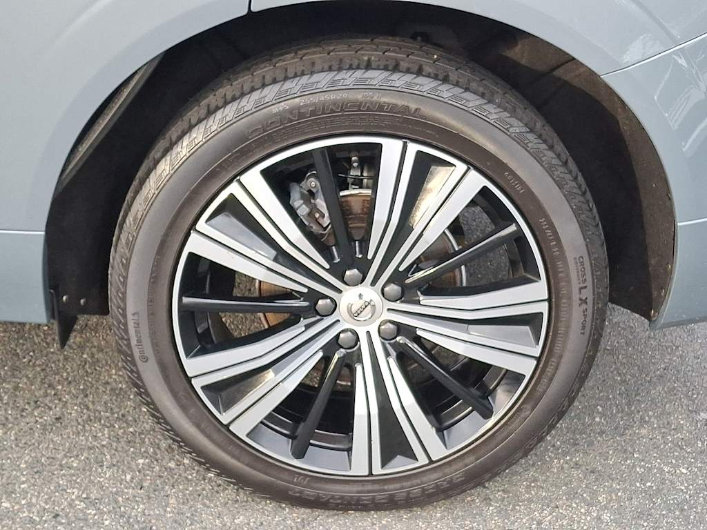Thumbnail: 2022 Volvo XC60 - 7