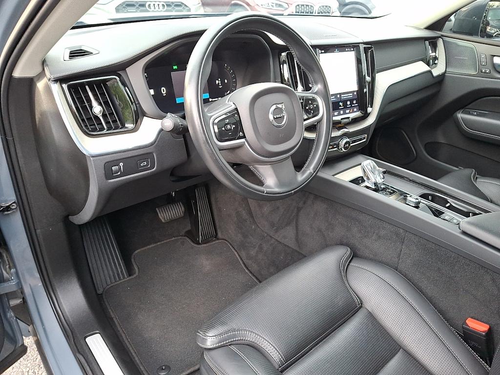 Thumbnail: 2022 Volvo XC60 - 2