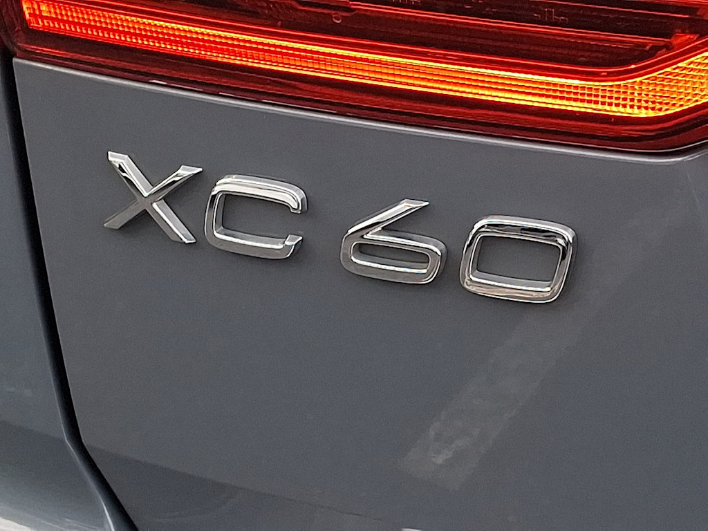 Thumbnail: 2022 Volvo XC60 - 29