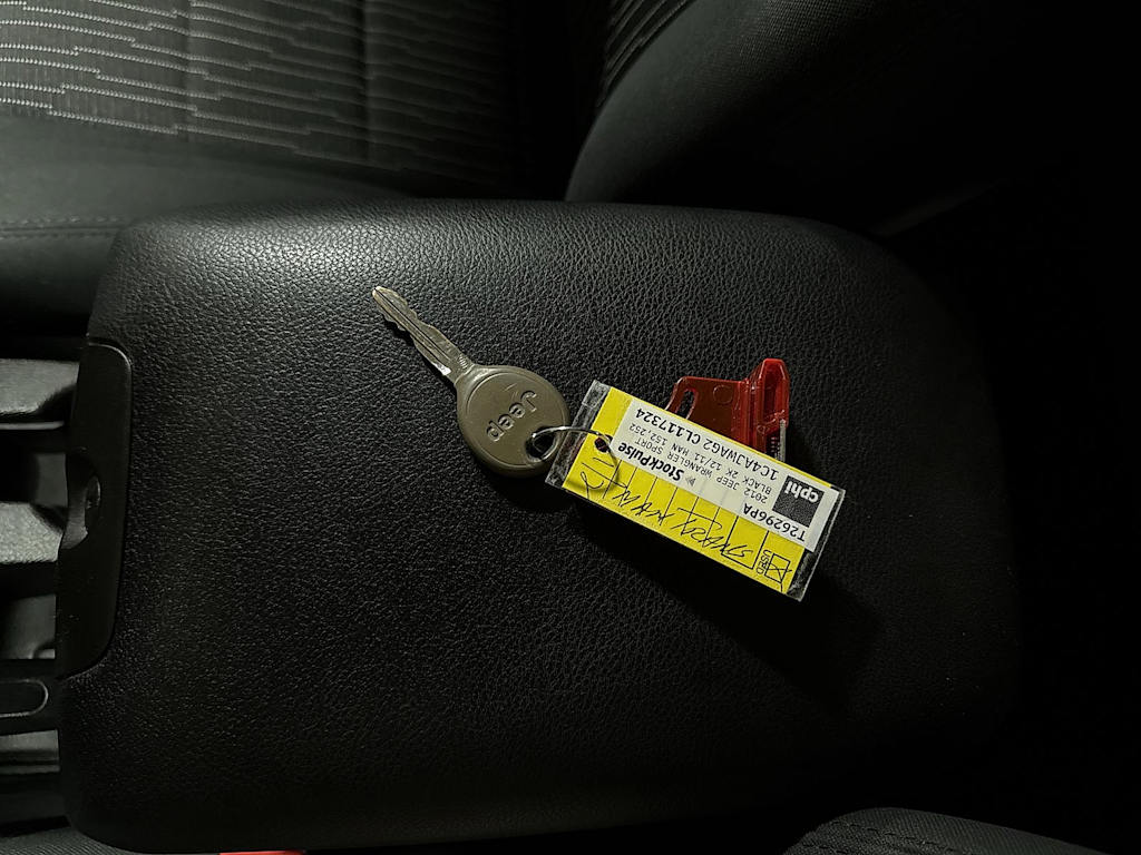 Thumbnail: 2012 Jeep Wrangler - 16