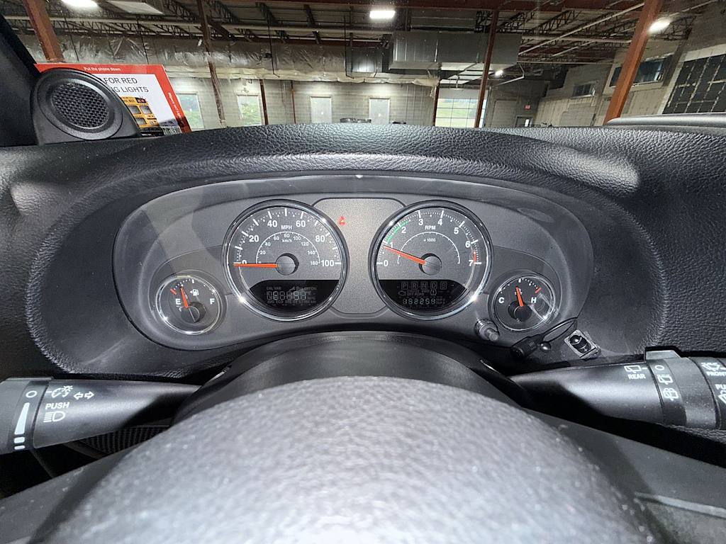 Thumbnail: 2012 Jeep Wrangler - 28