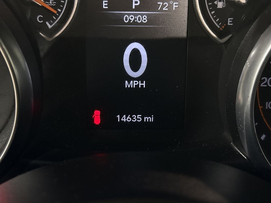 Thumbnail: 2021 Jeep Wrangler - 14