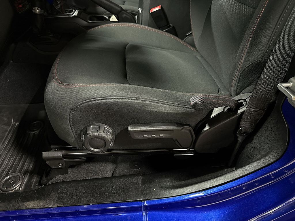 Thumbnail: 2020 Jeep Wrangler - 27