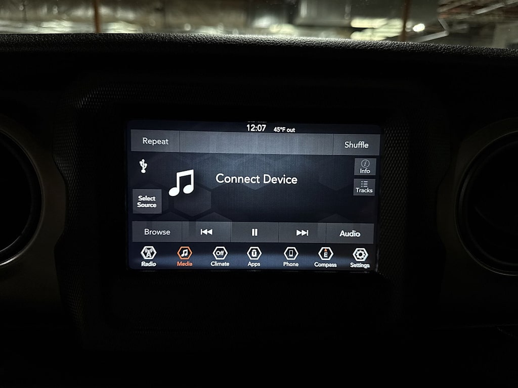 Thumbnail: 2020 Jeep Wrangler - 12