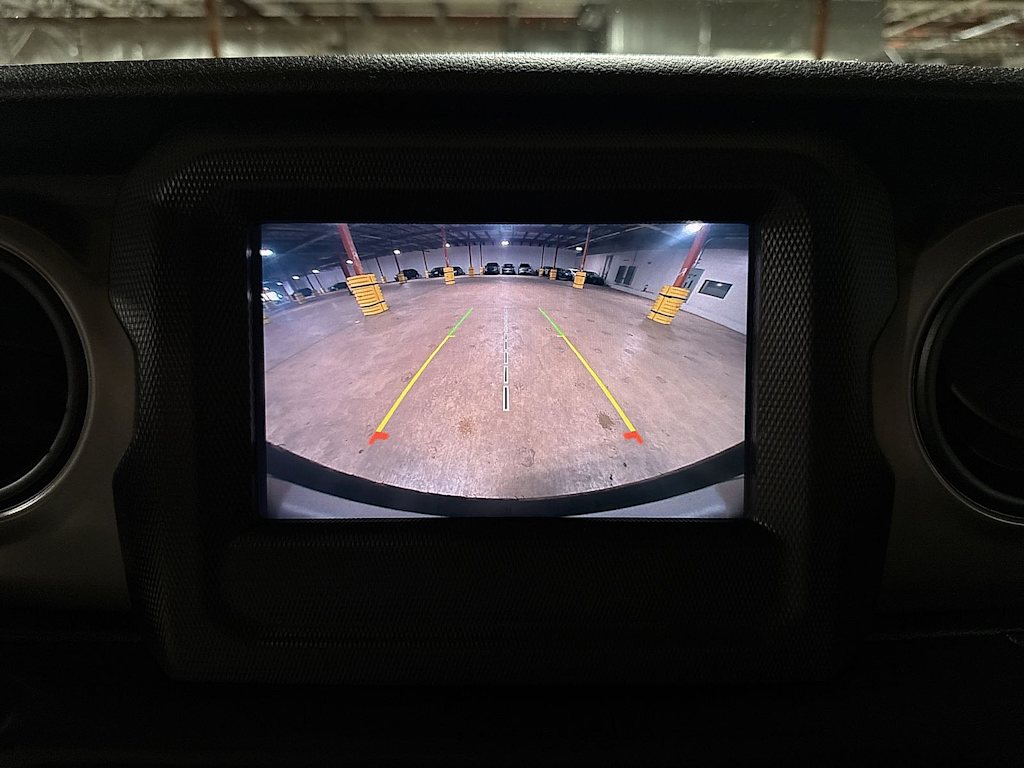 Thumbnail: 2020 Jeep Wrangler - 25