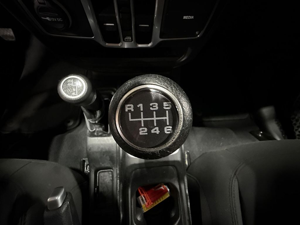Thumbnail: 2018 Jeep Wrangler - 12