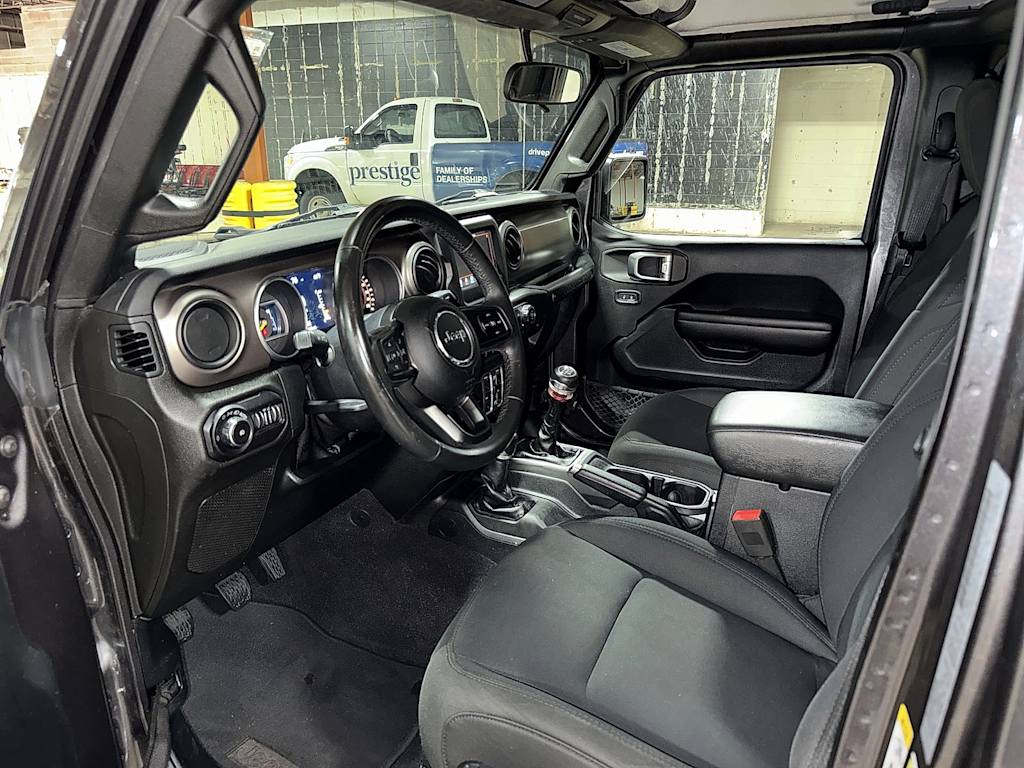 Thumbnail: 2018 Jeep Wrangler - 29