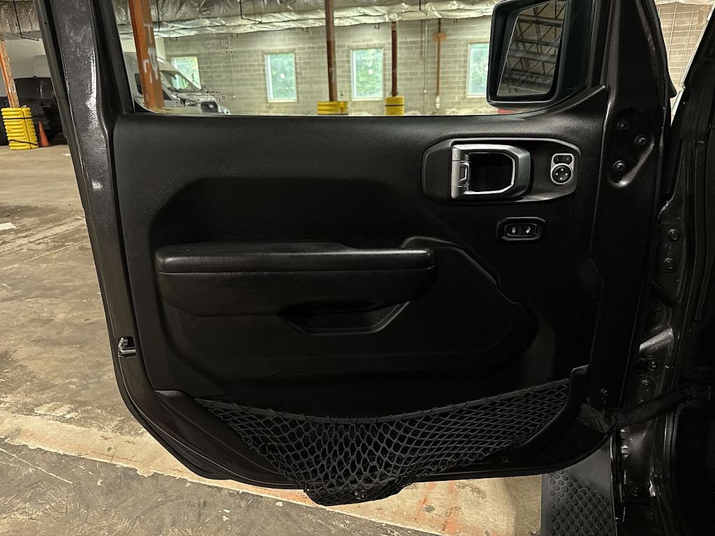 Thumbnail: 2018 Jeep Wrangler - 30